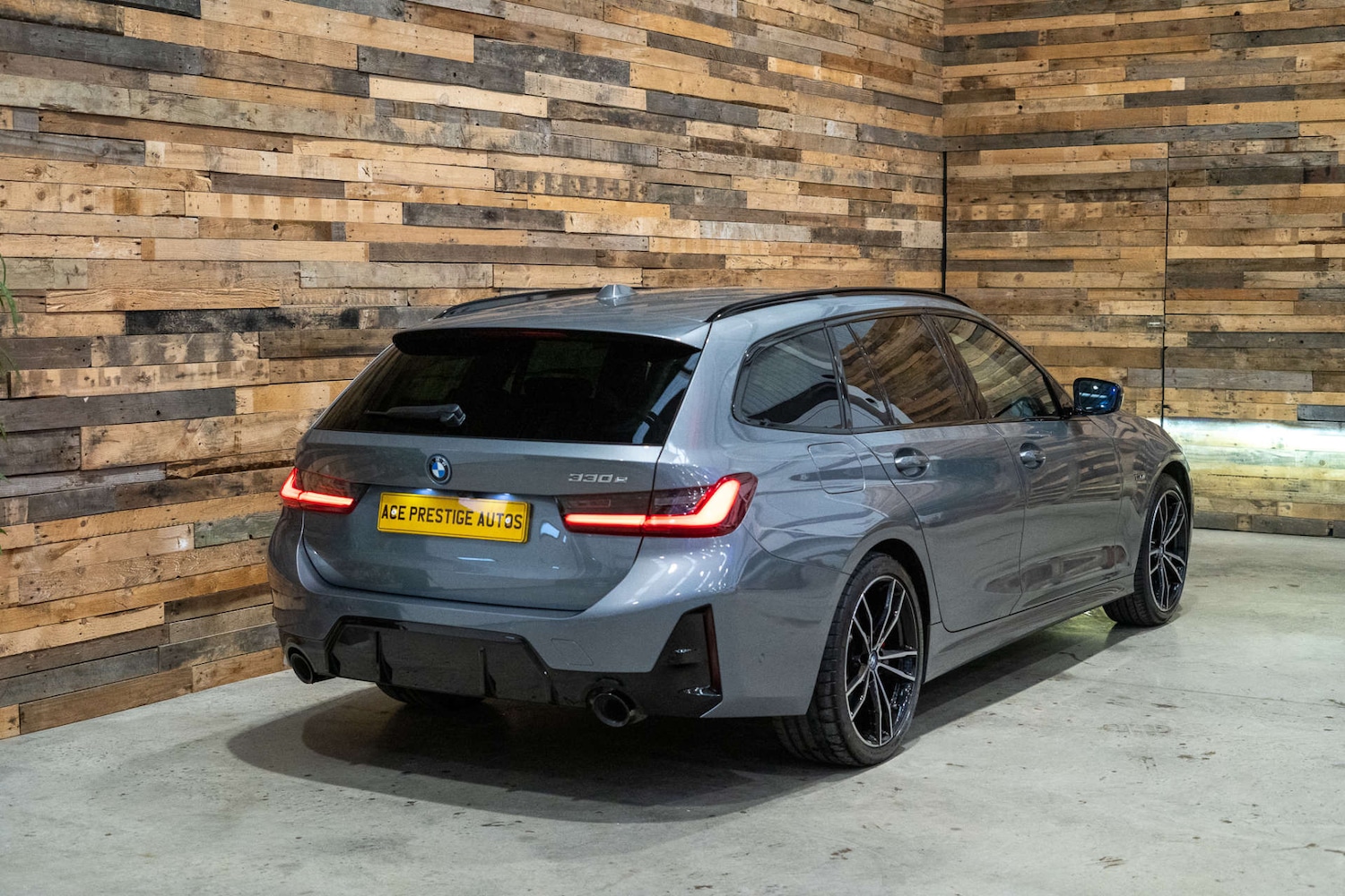 Used BMW 3 Series 2022 for sale - 76618171: Photo 11