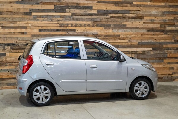 Used Hyundai i10 2012 for sale - 76184938: Photo 13