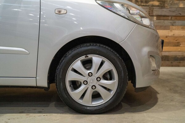Used Hyundai i10 2012 for sale - 76184938: Photo 16