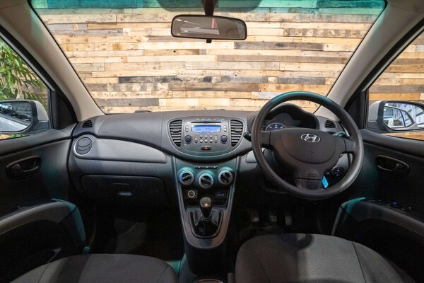 Used Hyundai i10 2012 for sale - 76184938: Photo 21