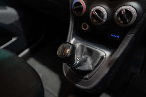 Used Hyundai i10 2012 for sale - 76184938: Photo 23