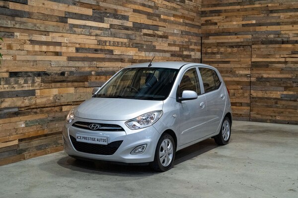Used Hyundai i10 2012 for sale - 76184938: Photo 5