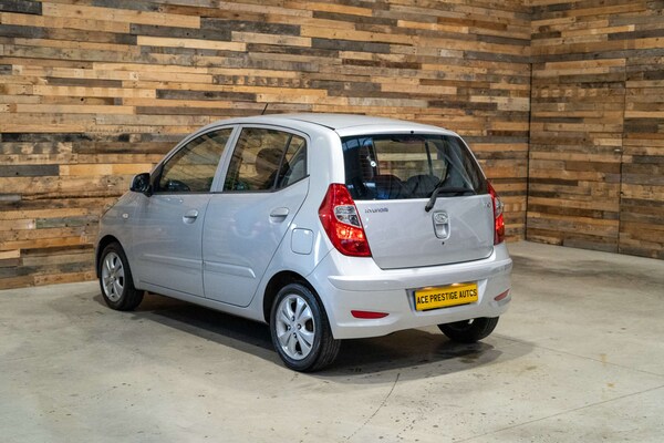 Used Hyundai i10 2012 for sale - 76184938: Photo 9