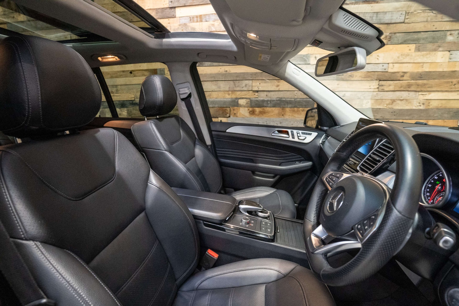 Used Mercedes-Benz GLE 2015 for sale - 76431123: Photo 3