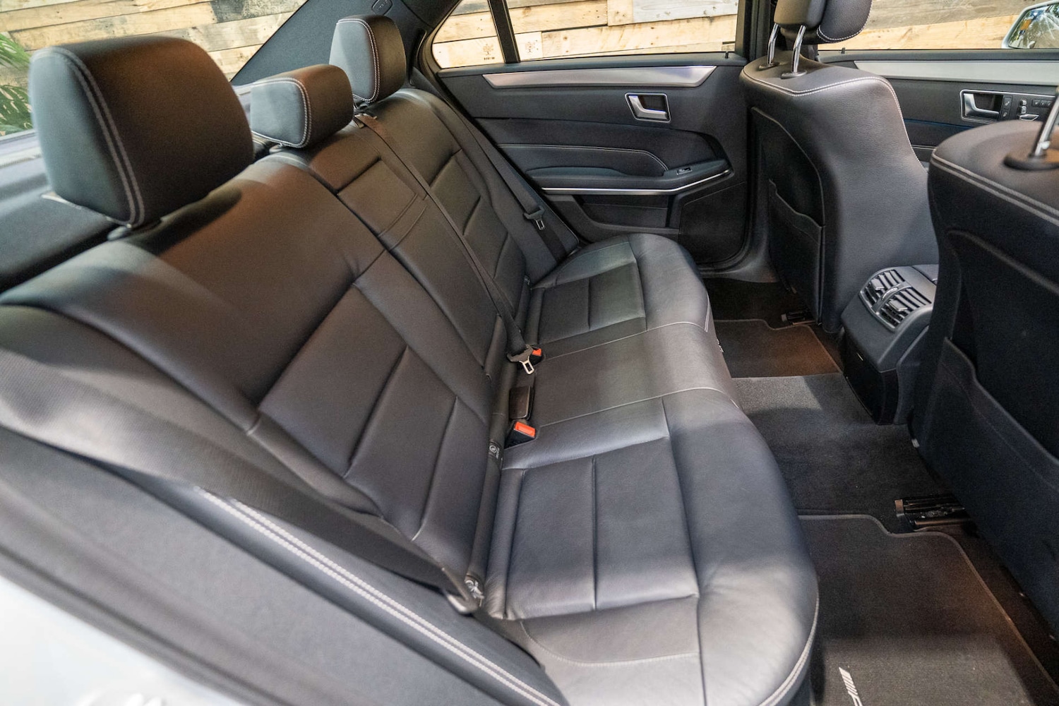 Used Mercedes-Benz E-Class 2015 for sale - 76114466: Photo 30