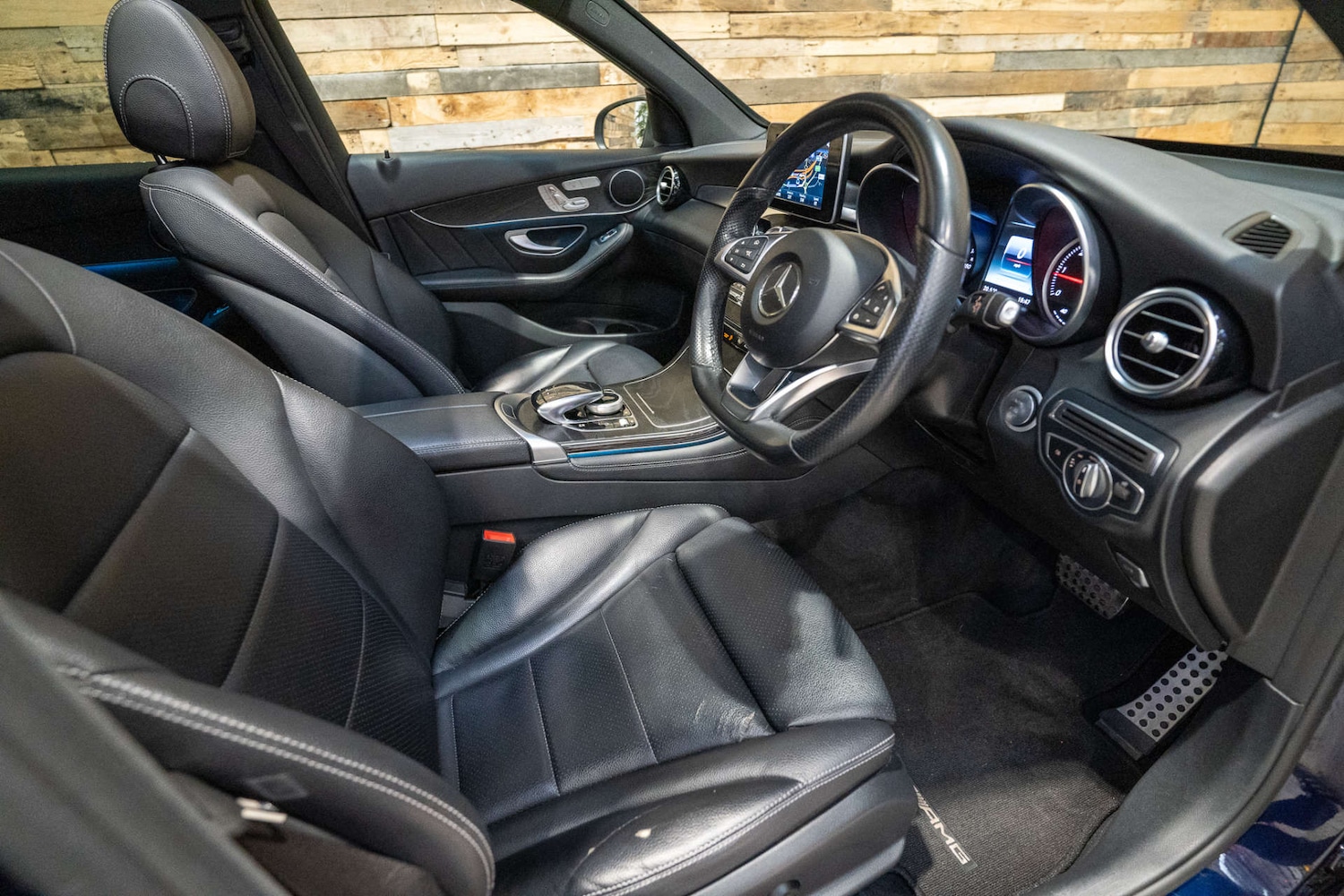 Used Mercedes-Benz GLC 2017 for sale - 76608983: Photo 18