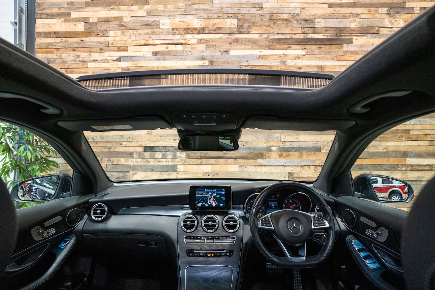 Used Mercedes-Benz GLC 2017 for sale - 76608983: Photo 24