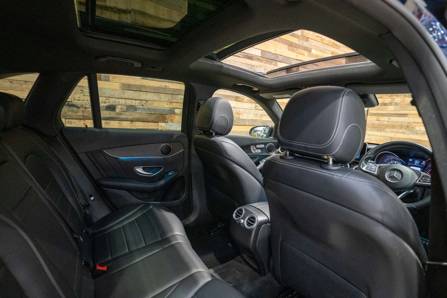 Used Mercedes-Benz GLC 2017 for sale - 76608983: Photo 29