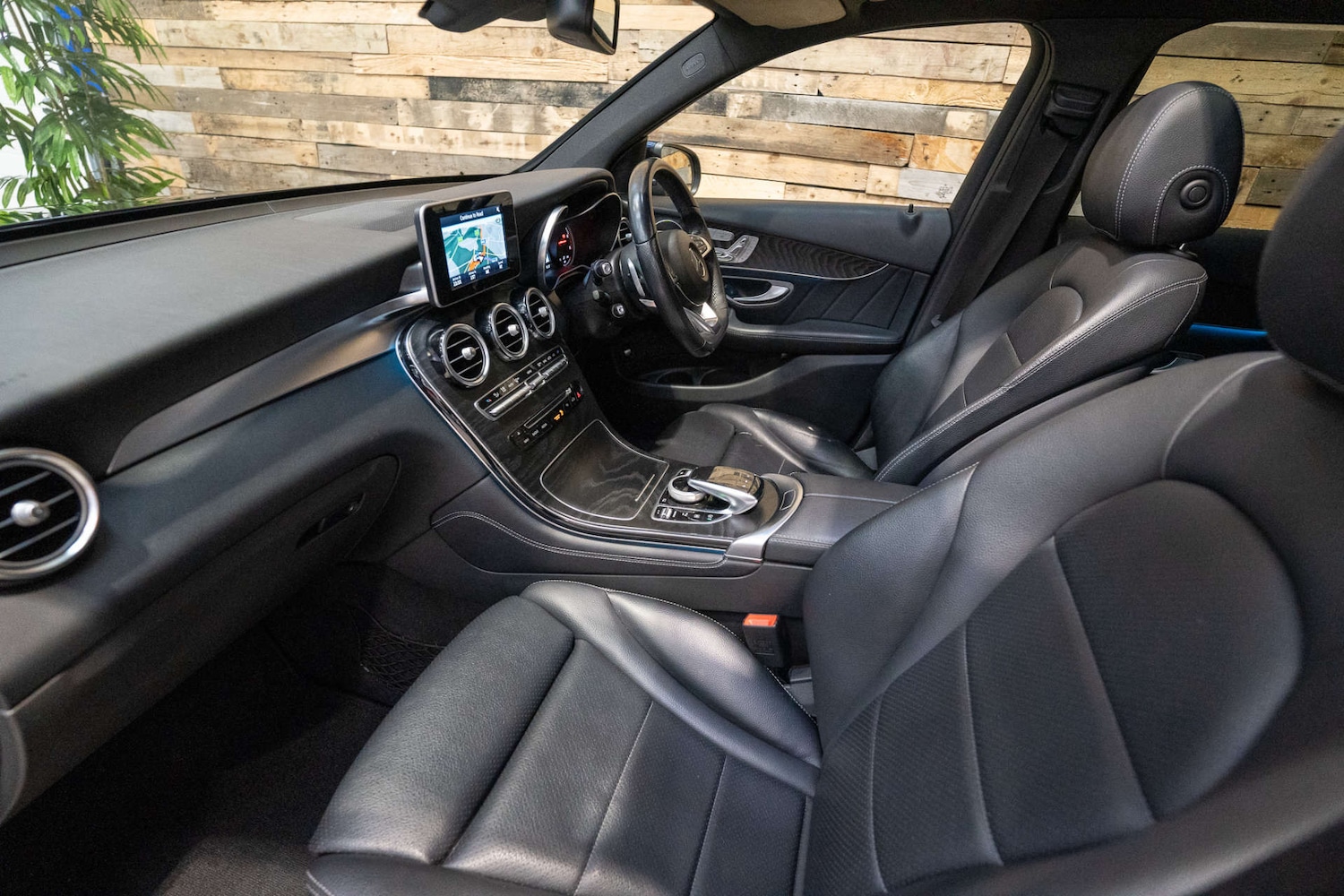 Used Mercedes-Benz GLC 2017 for sale - 76608983: Photo 31