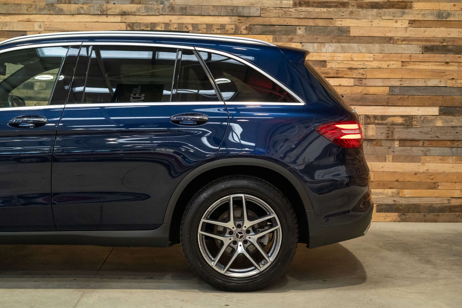 Used Mercedes-Benz GLC 2017 for sale - 76608983: Photo 8