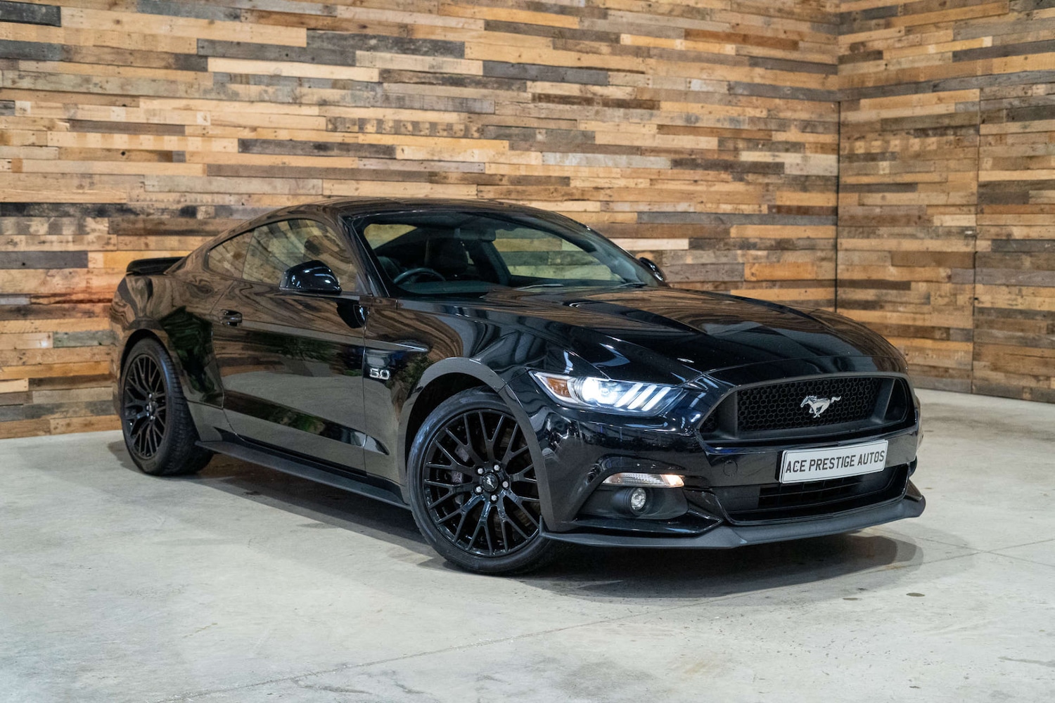 Used Ford Mustang 2018 for sale - 76830002: Photo 1