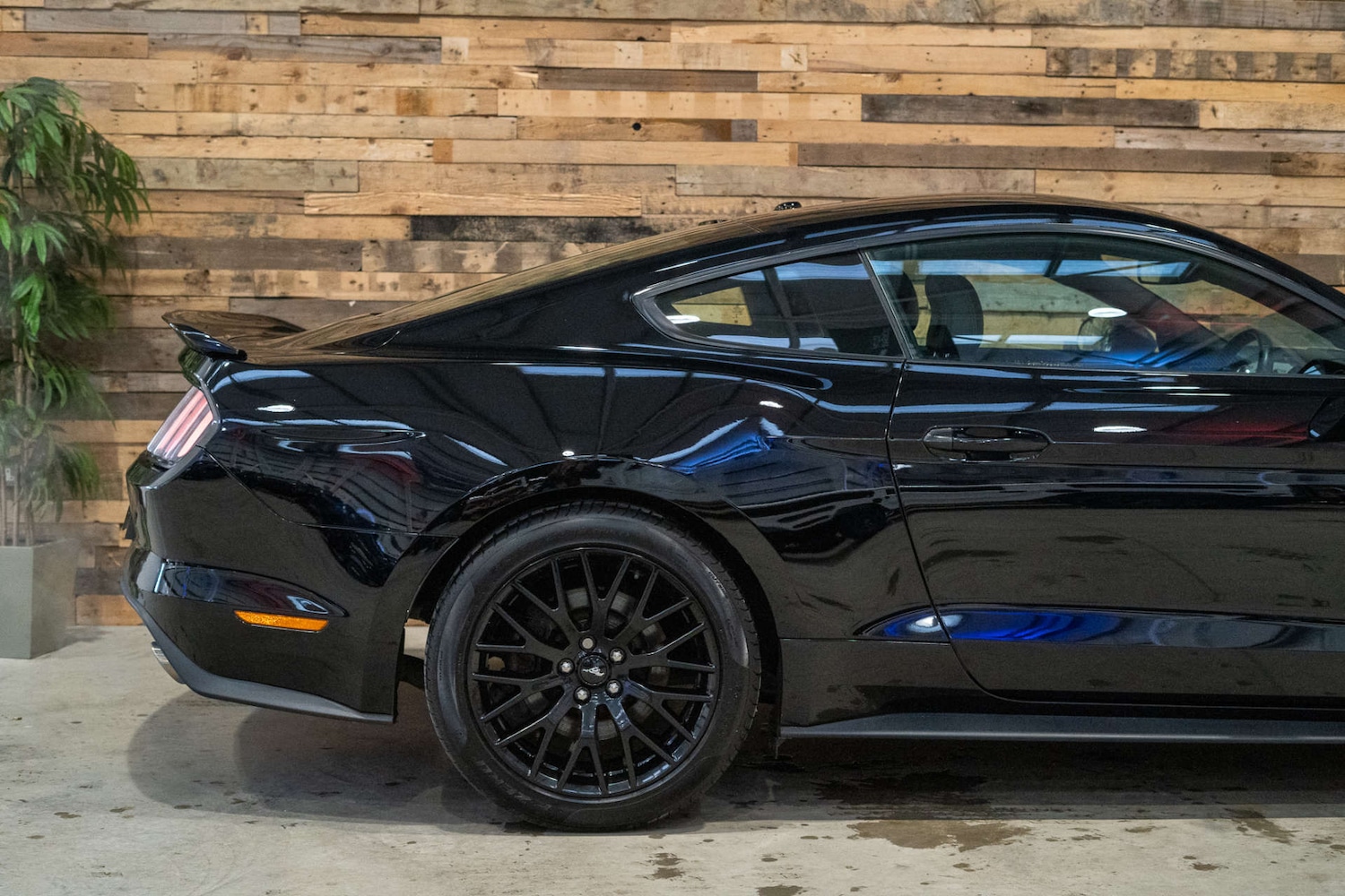Used Ford Mustang 2018 for sale - 76830002: Photo 13