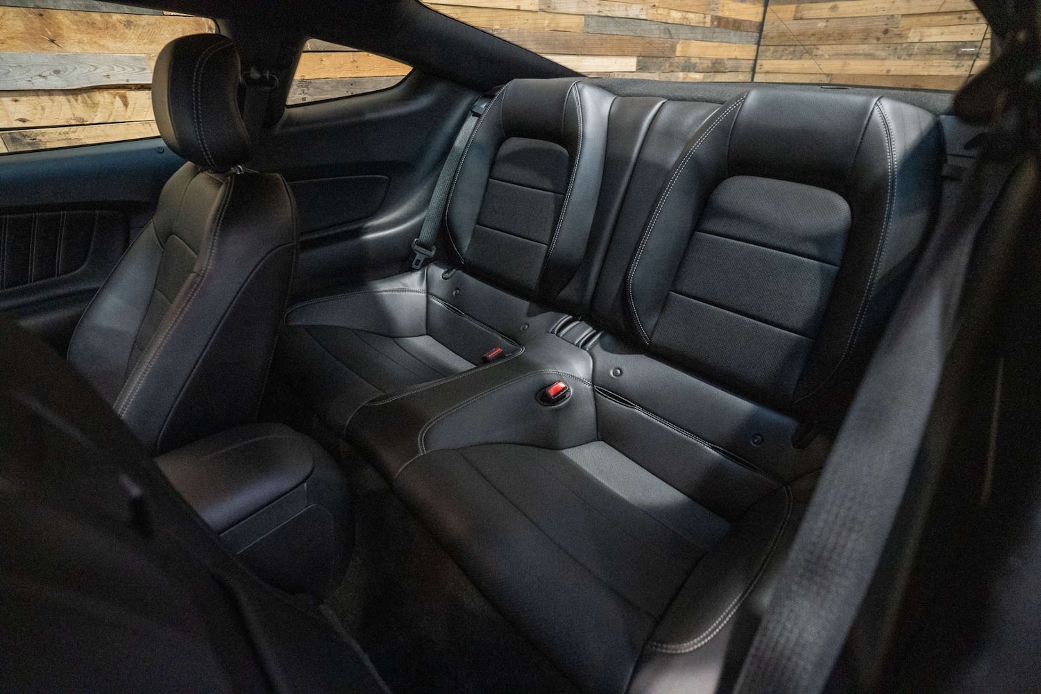 Used Ford Mustang 2018 for sale - 76830002: Photo 25