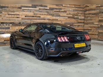 Used Ford Mustang 2018 for sale - 76830002: Photo