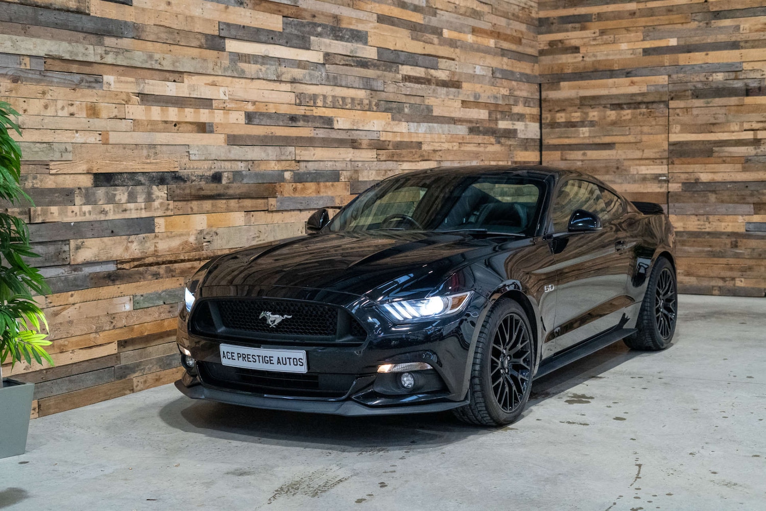 Used Ford Mustang 2018 for sale - 76830002: Photo 5