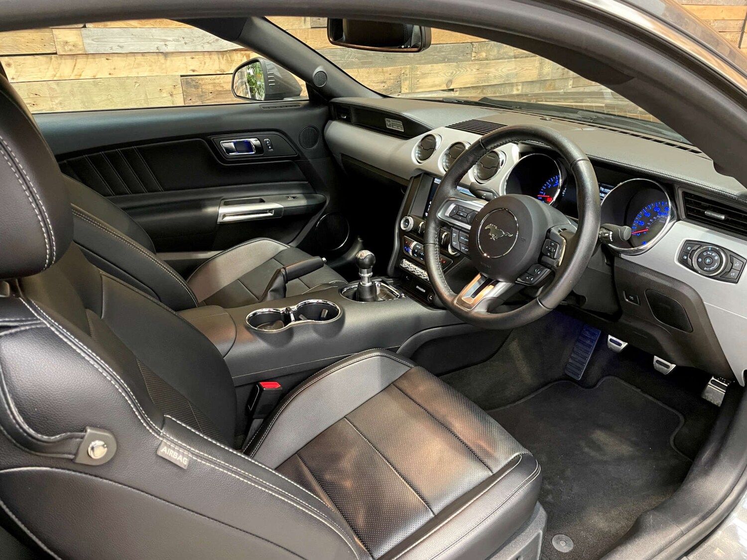 Used Ford Mustang 2016 for sale - 78159035: Photo 16