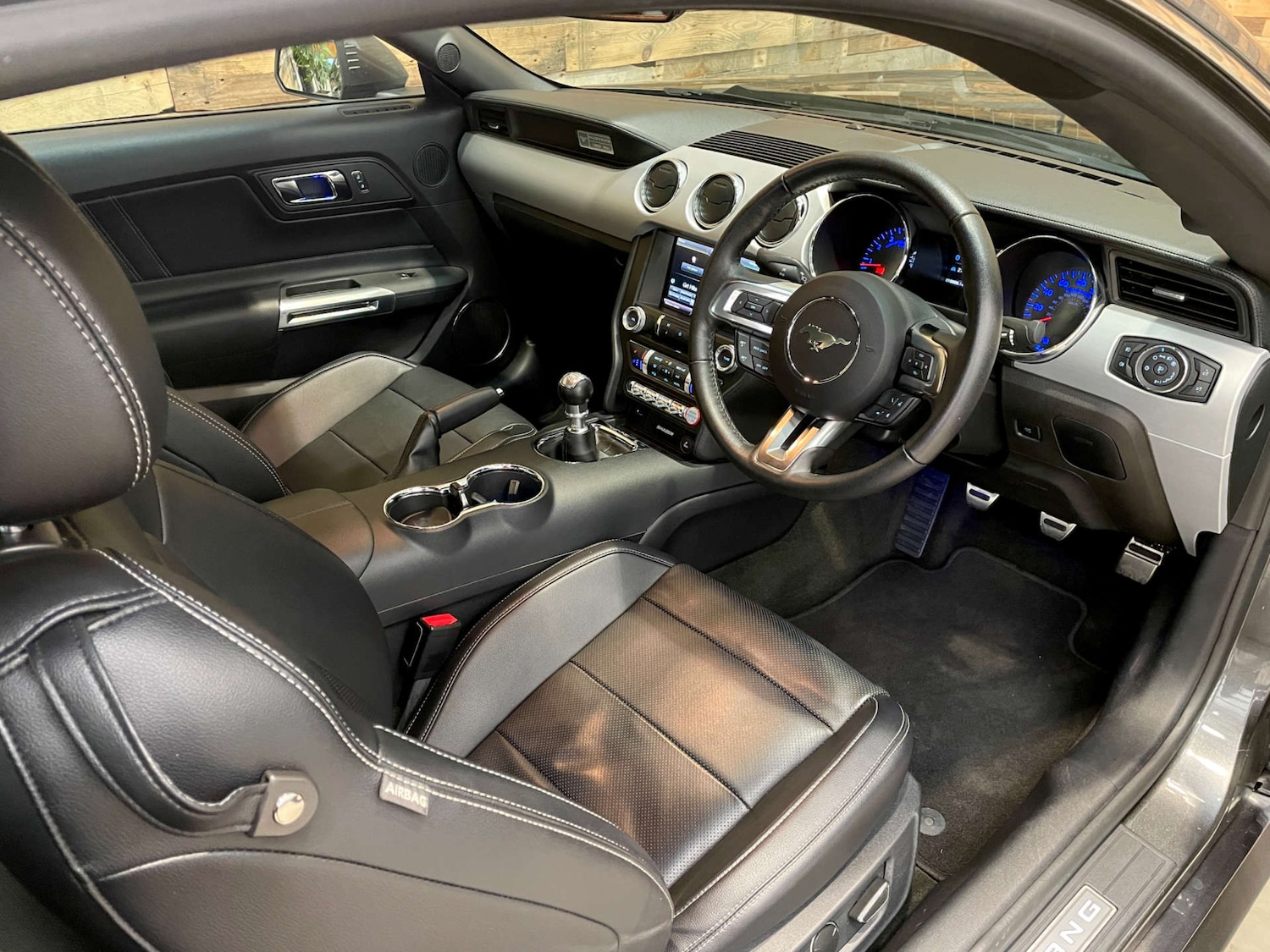 Used Ford Mustang 2016 for sale - 78159035: Photo 3