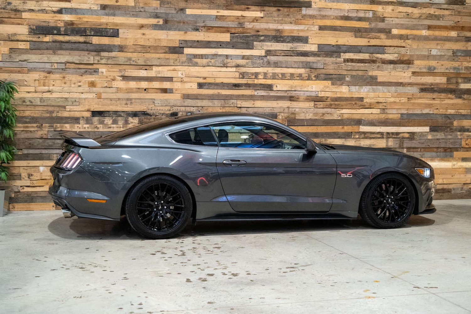 Used Ford Mustang 2017 for sale - 76567728: Photo 14