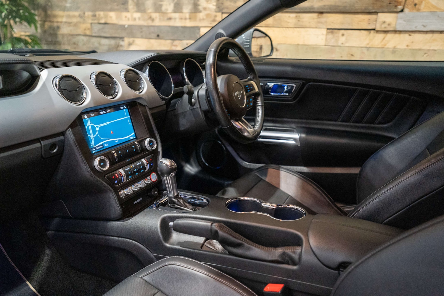 Used Ford Mustang 2017 for sale - 76567728: Photo 31