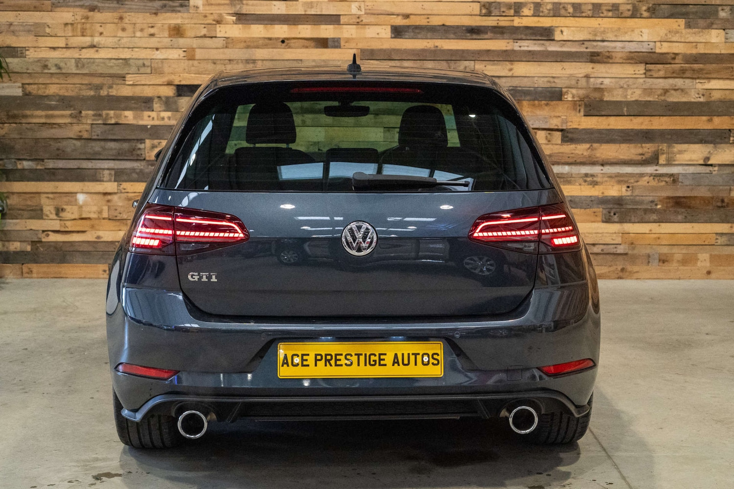 Used Volkswagen Golf 2018 for sale - 76618201: Photo 10