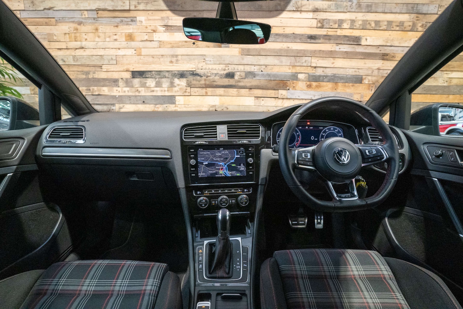 Used Volkswagen Golf 2018 for sale - 76618201: Photo 20