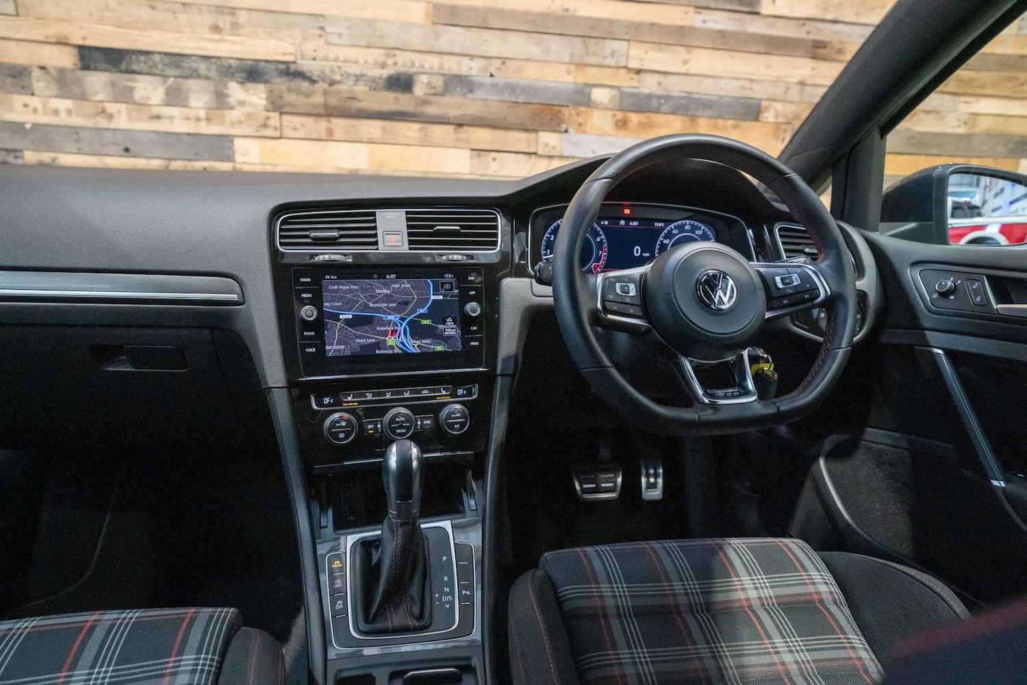 Used Volkswagen Golf 2018 for sale - 76618201: Photo 21