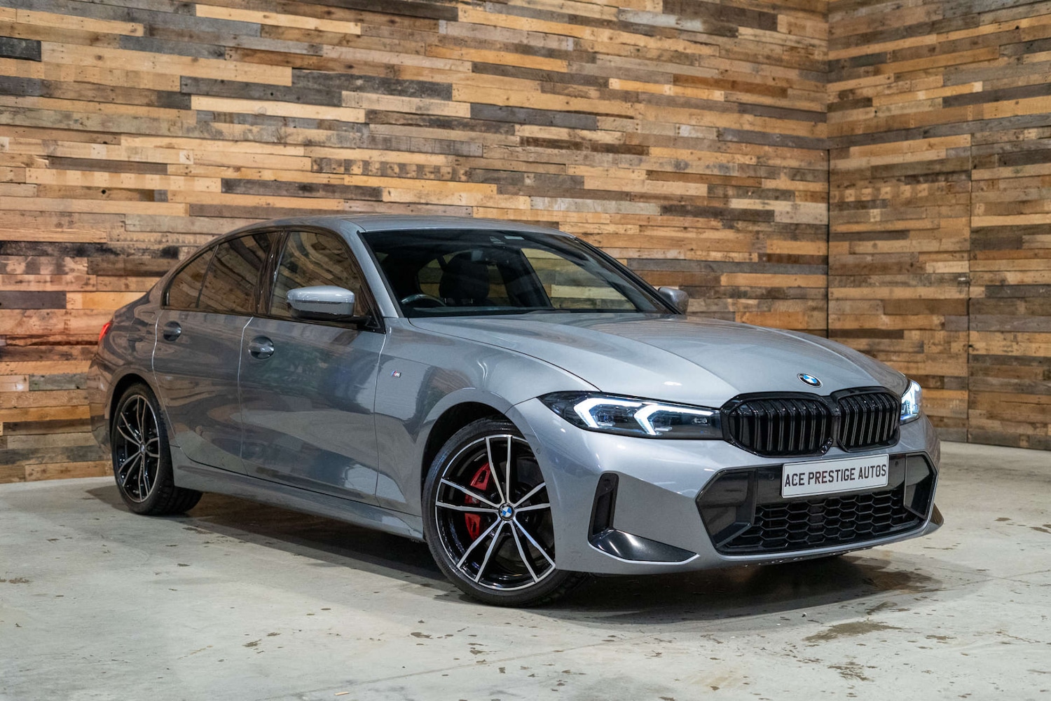 Used BMW 3 Series 2023 for sale - 76608987: Photo 1