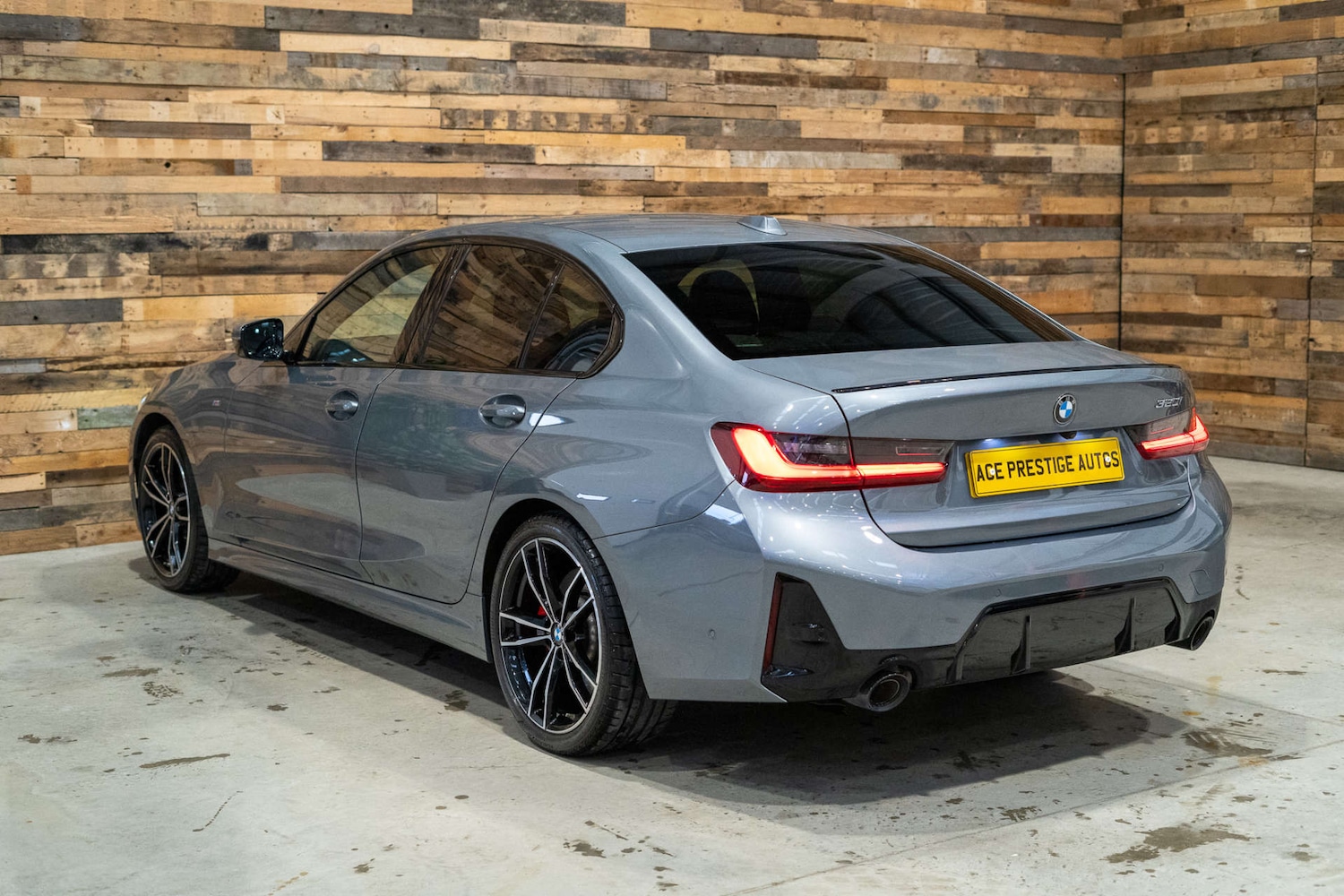 Used BMW 3 Series 2023 for sale - 76608987: Photo 2