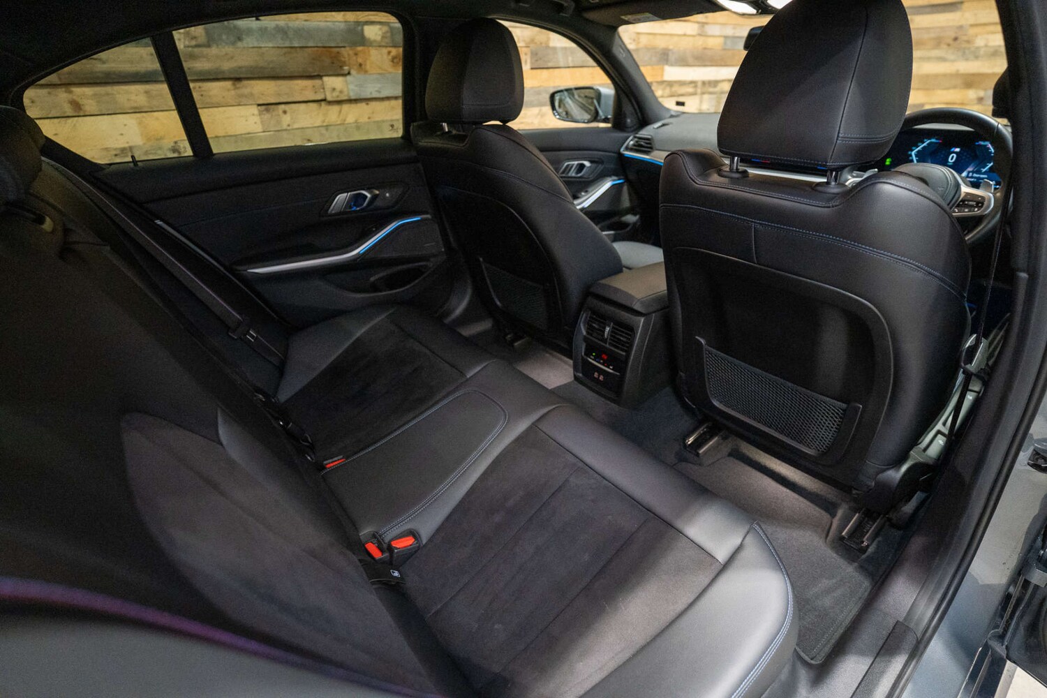 Used BMW 3 Series 2023 for sale - 76608987: Photo 32