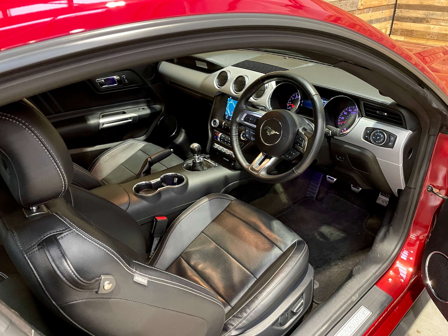 Used Ford Mustang 2018 for sale - 78159032: Photo 3