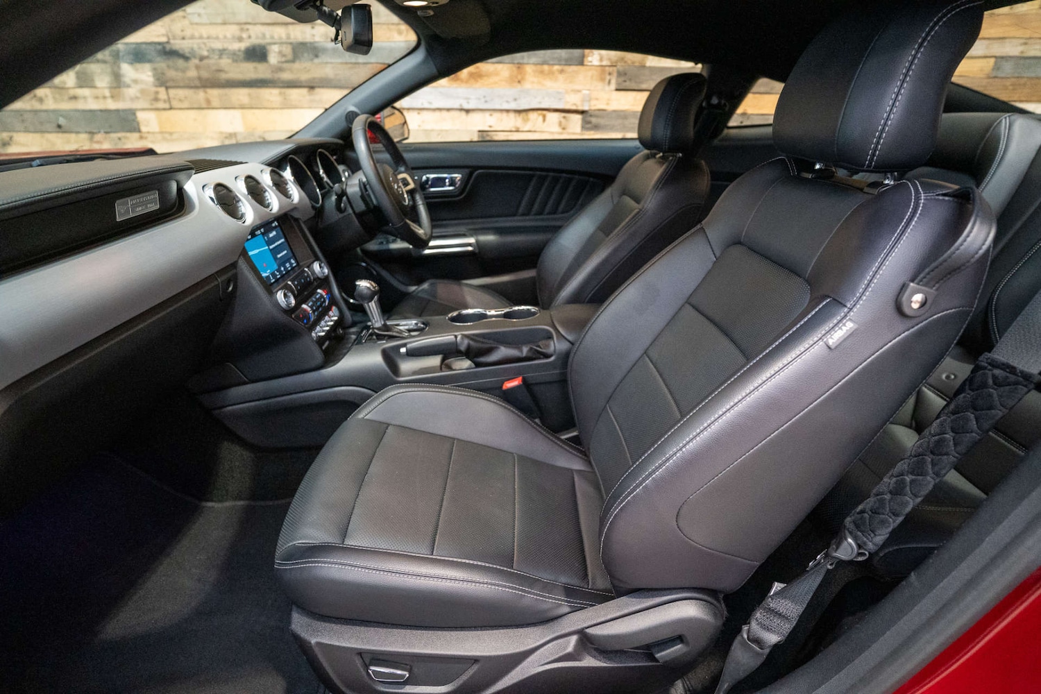 Used Ford Mustang 2017 for sale - 76363931: Photo 25