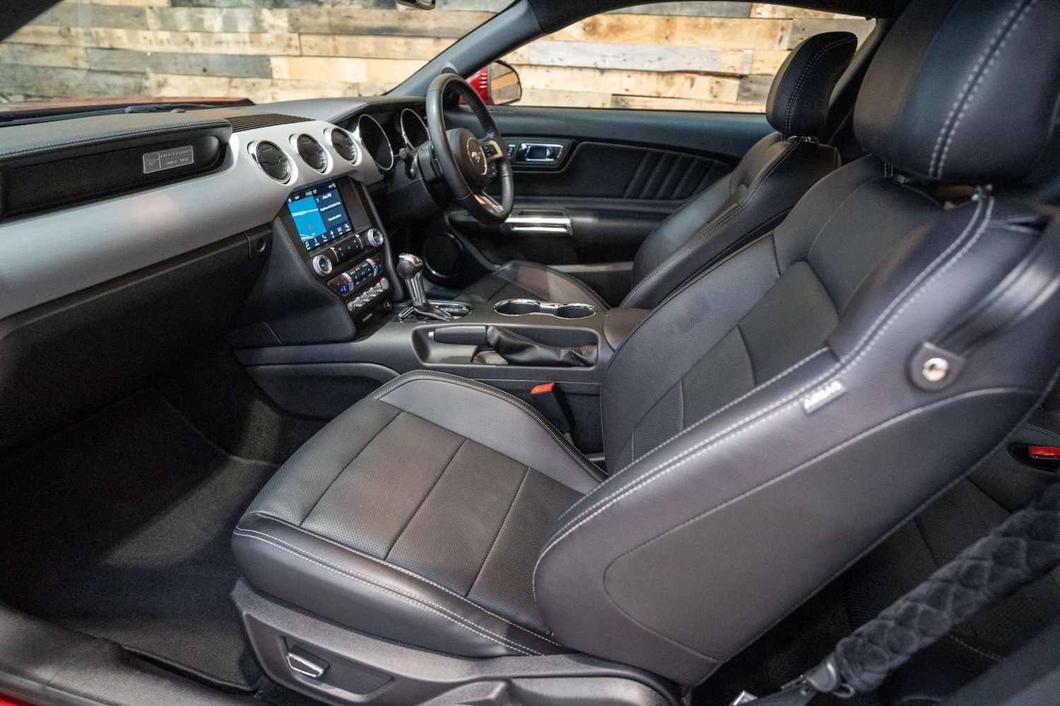 Used Ford Mustang 2017 for sale - 76363931: Photo 26