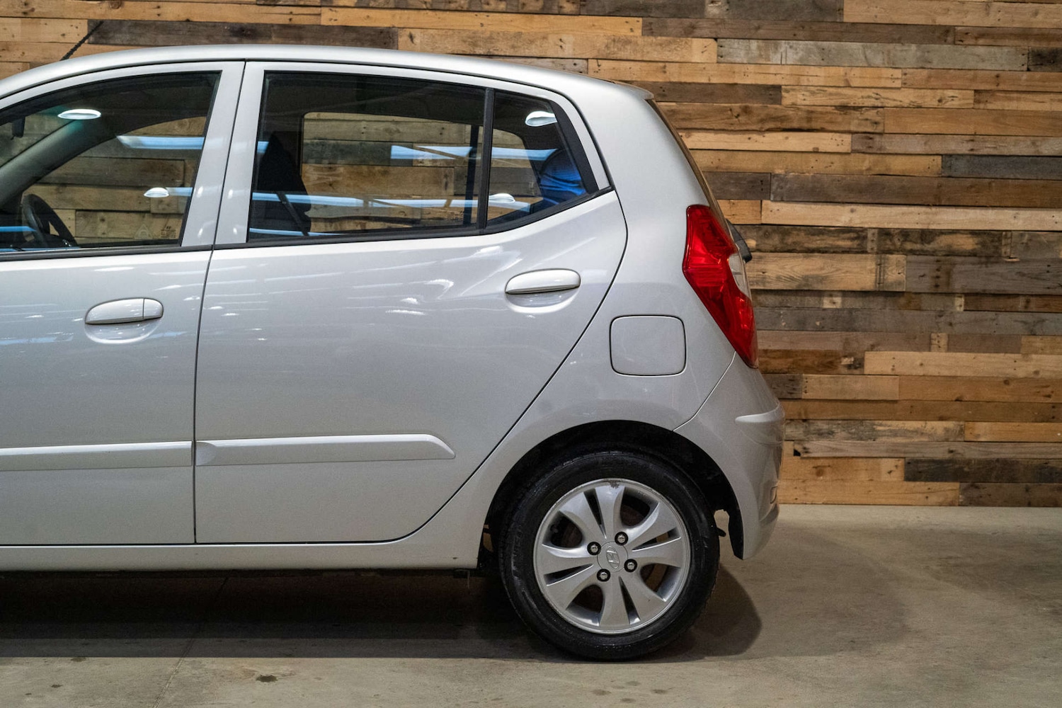 Used Hyundai i10 2012 for sale - 77022685: Photo 8