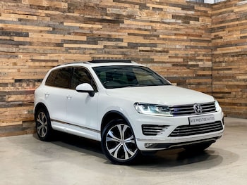 Used Volkswagen Touareg 2016 for sale - 79466402: Photo