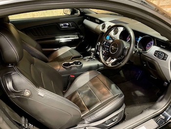 Used Ford Mustang 2018 for sale - 77245614: Photo