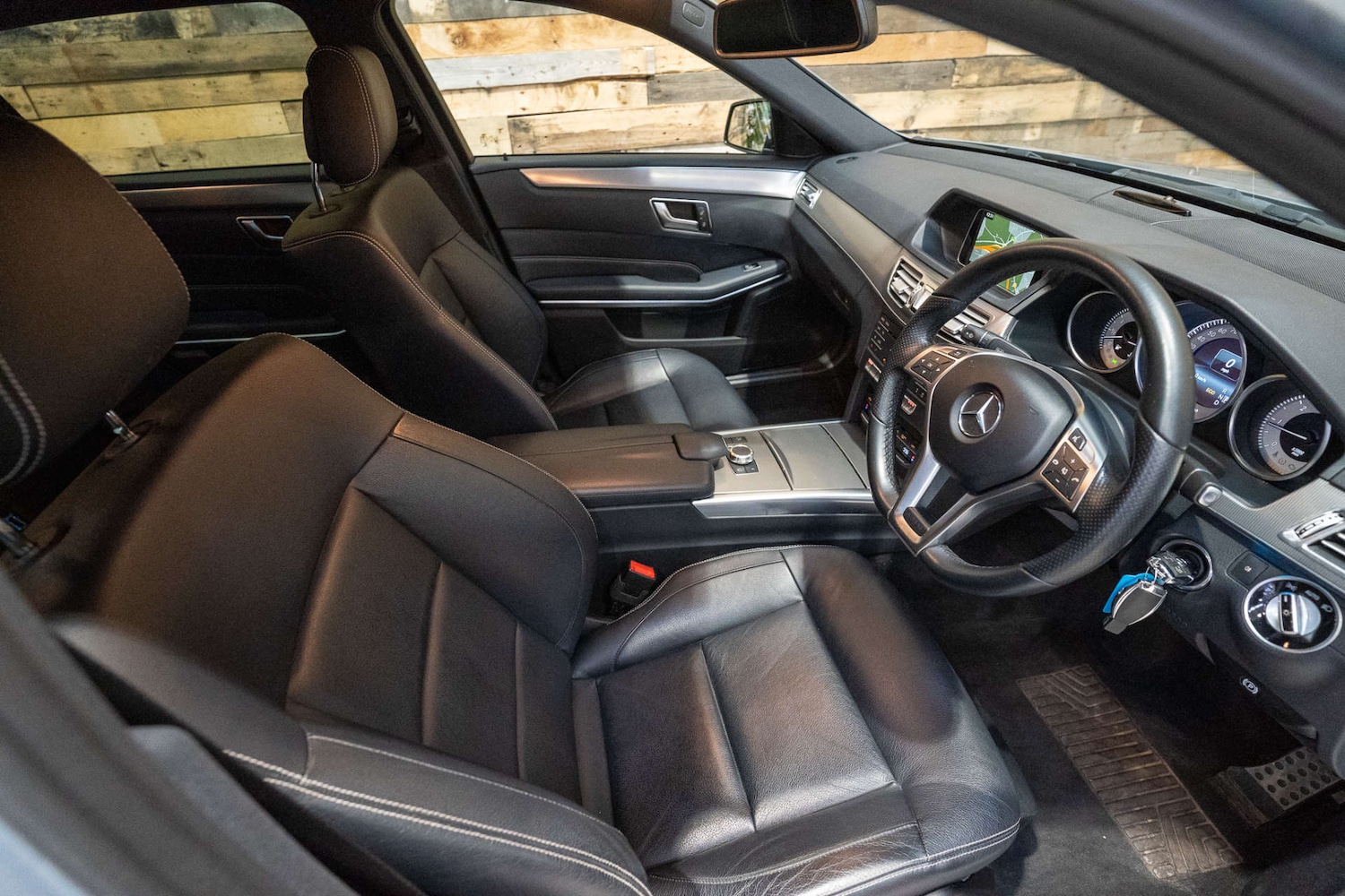 Used Mercedes-Benz E Class 2015 for sale - 76588719: Photo 18