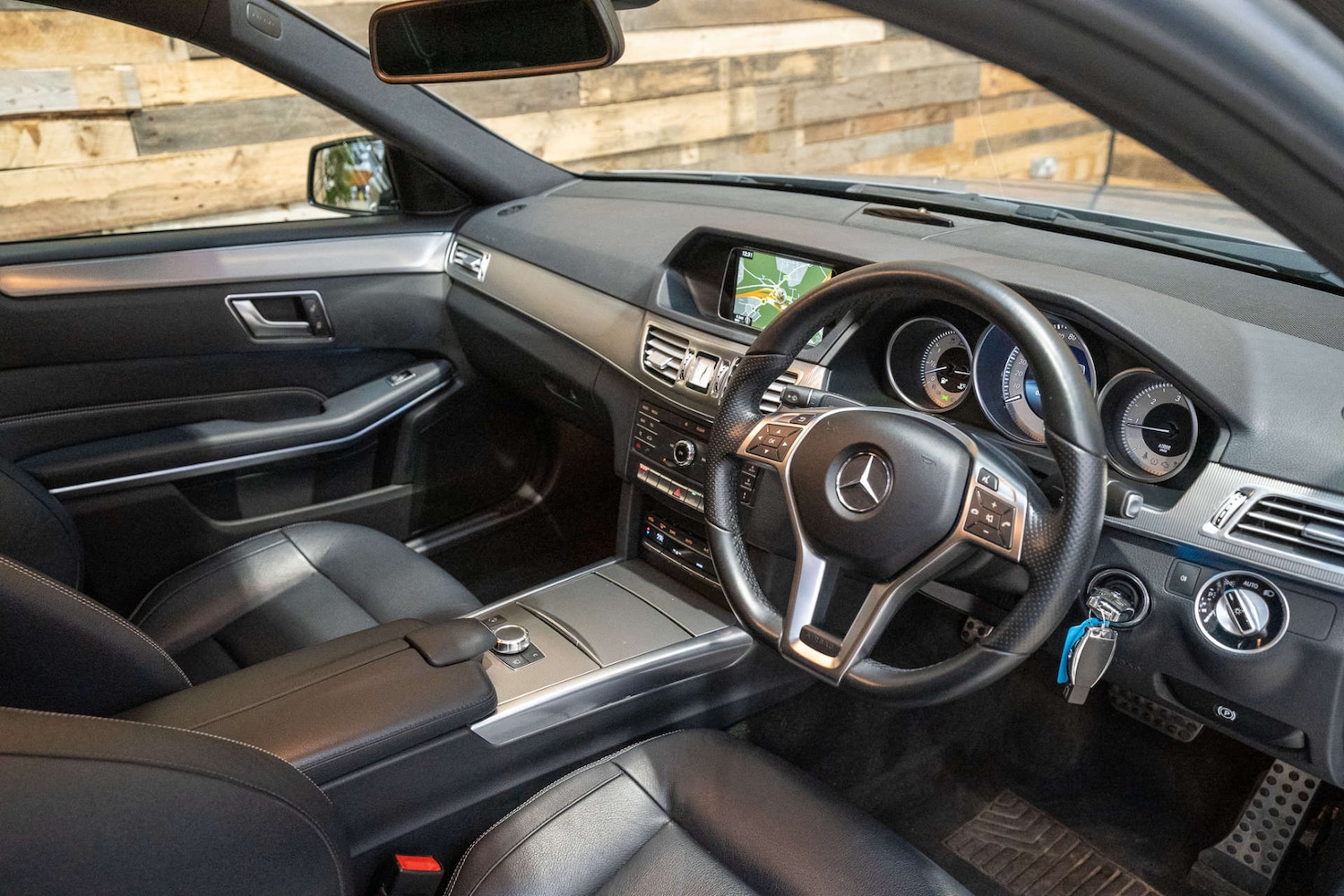 Used Mercedes-Benz E Class 2015 for sale - 76588719: Photo 20