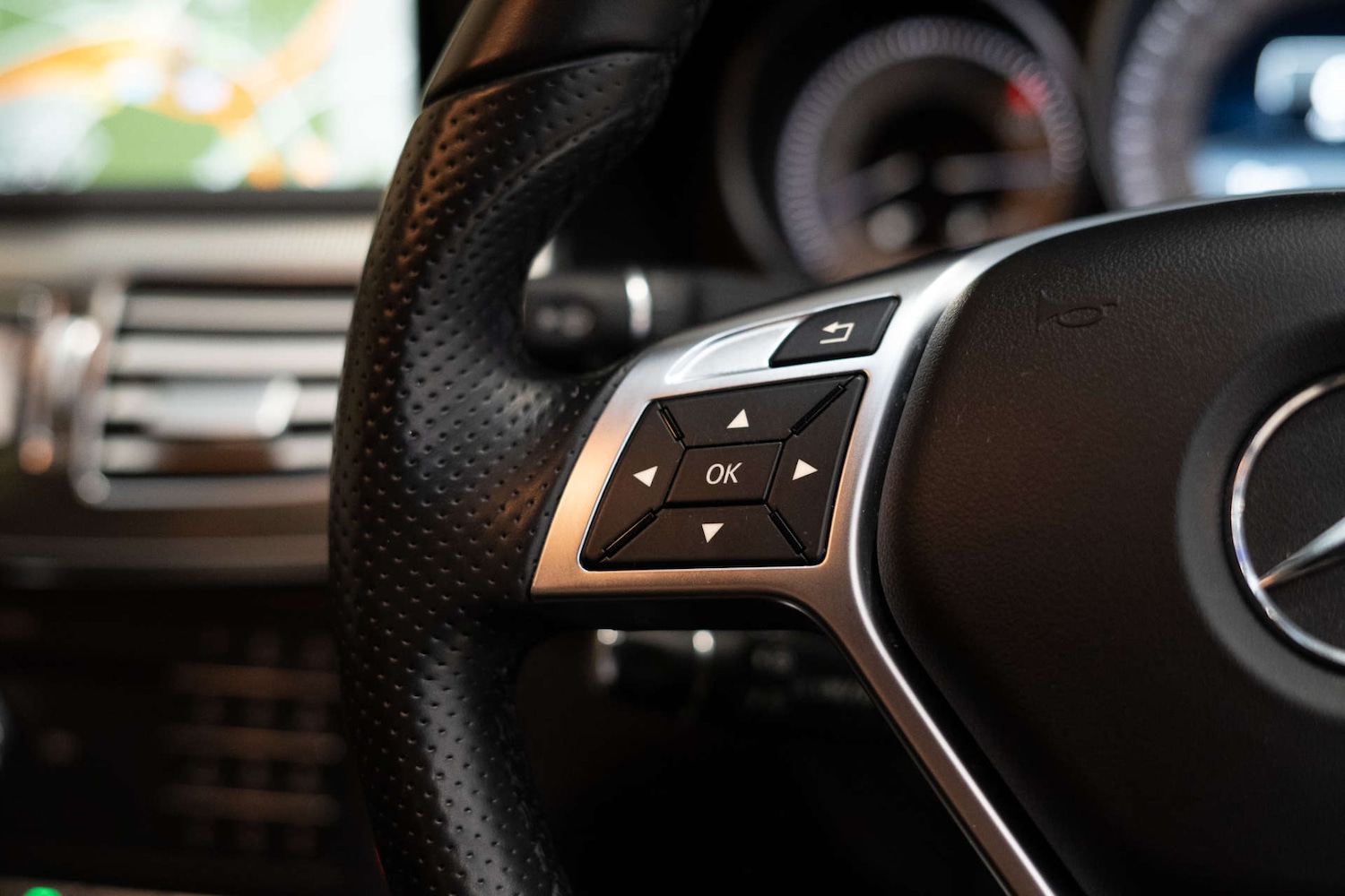 Used Mercedes-Benz E Class 2015 for sale - 76588719: Photo 24