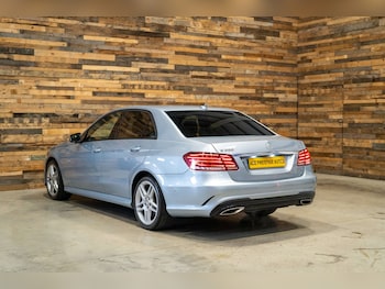 Used Mercedes-Benz E Class 2015 for sale - 76588719: Photo