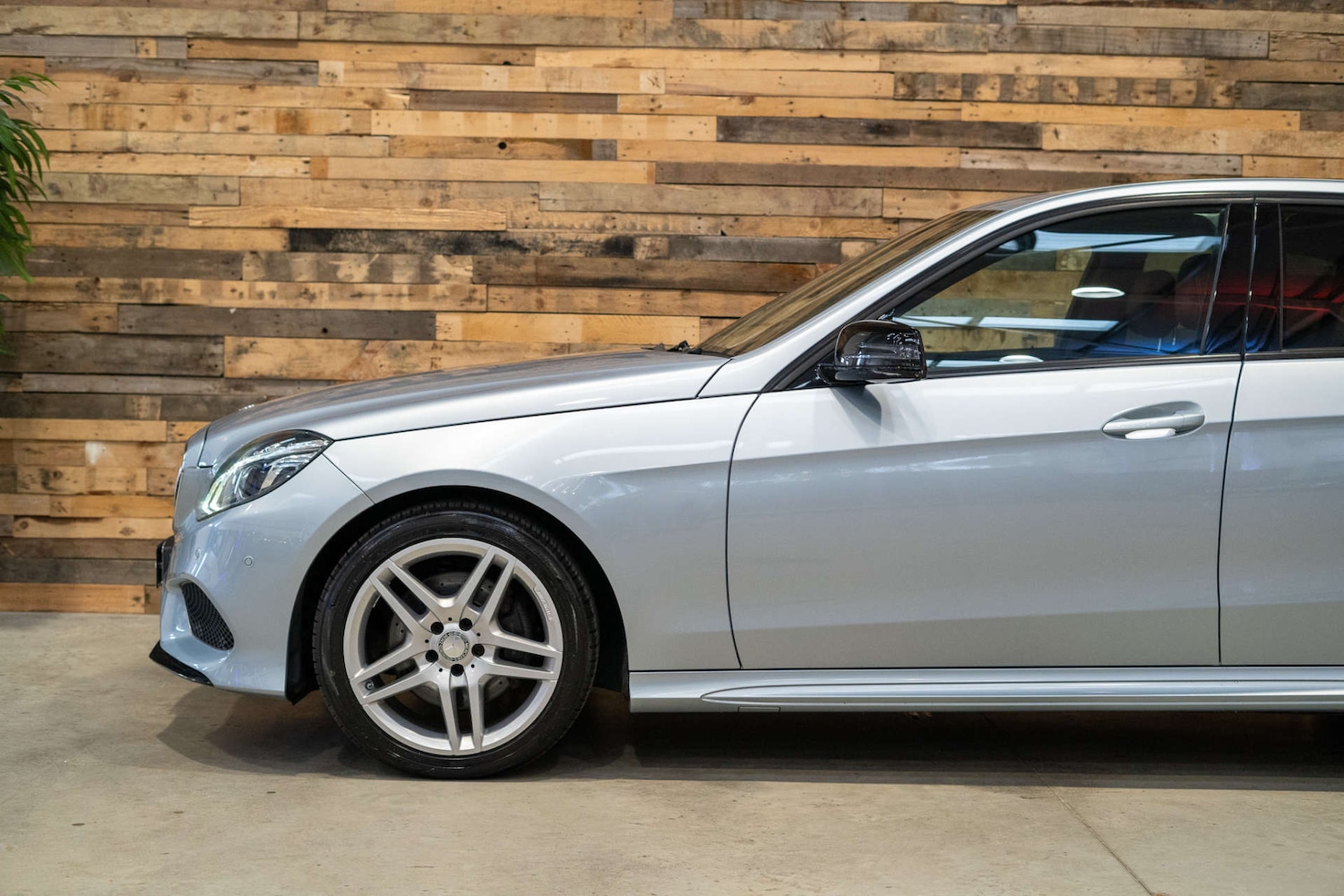 Used Mercedes-Benz E Class 2015 for sale - 76588719: Photo 6
