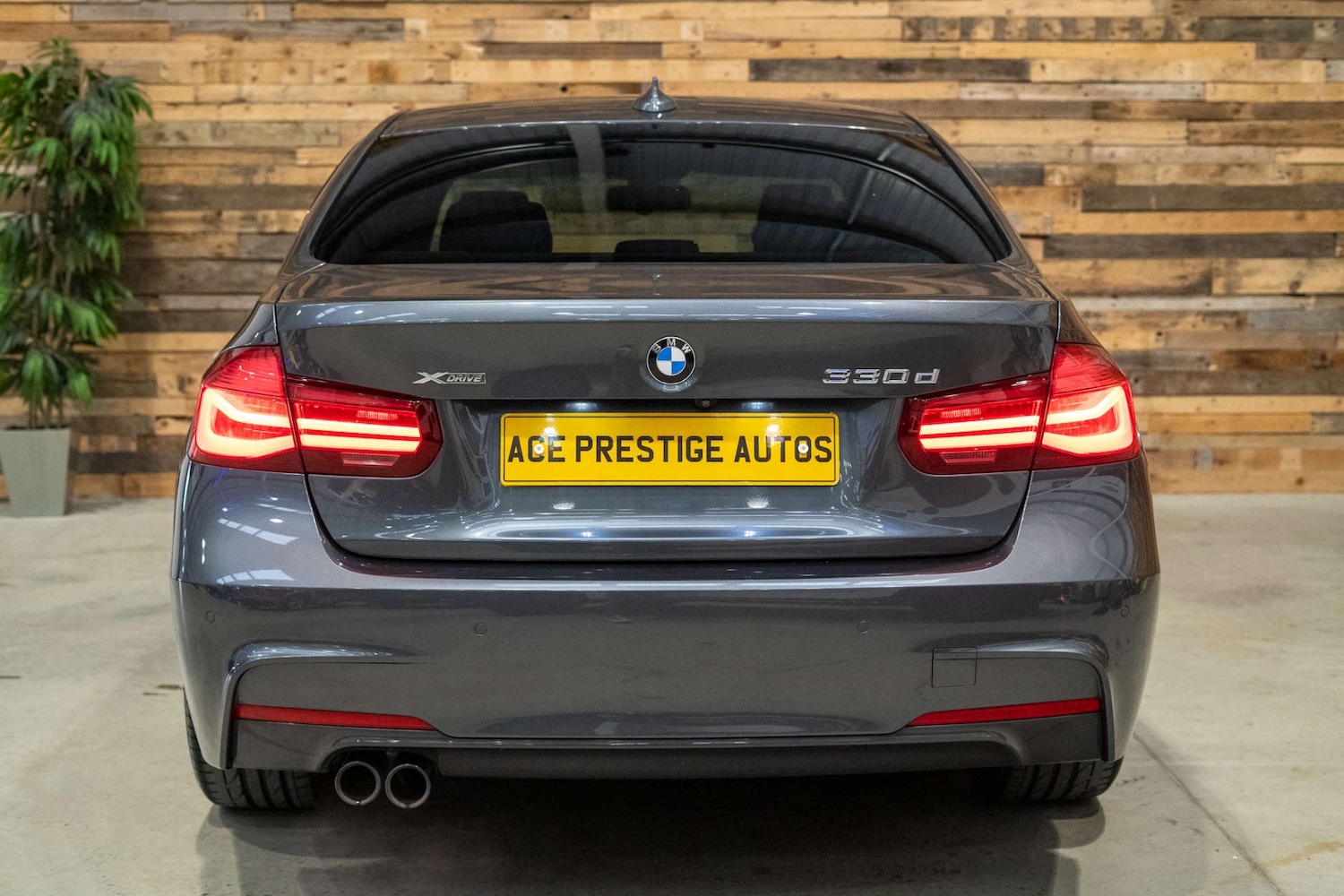 Used BMW 3 Series 2017 for sale - 76352598: Photo 10