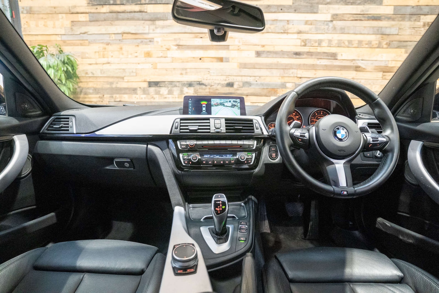 Used BMW 3 Series 2017 for sale - 76352598: Photo 22
