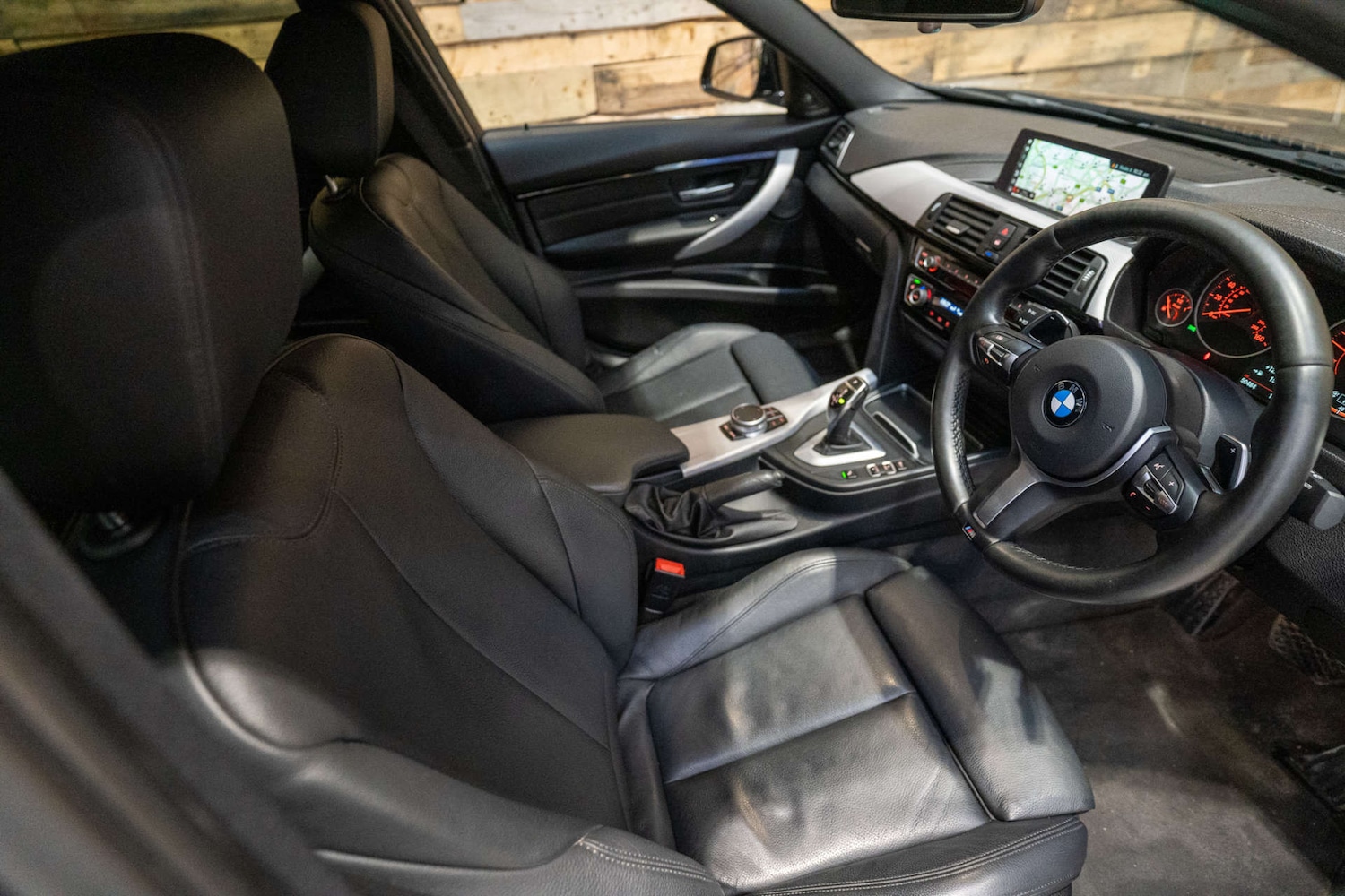 Used BMW 3 Series 2017 for sale - 76352598: Photo 3