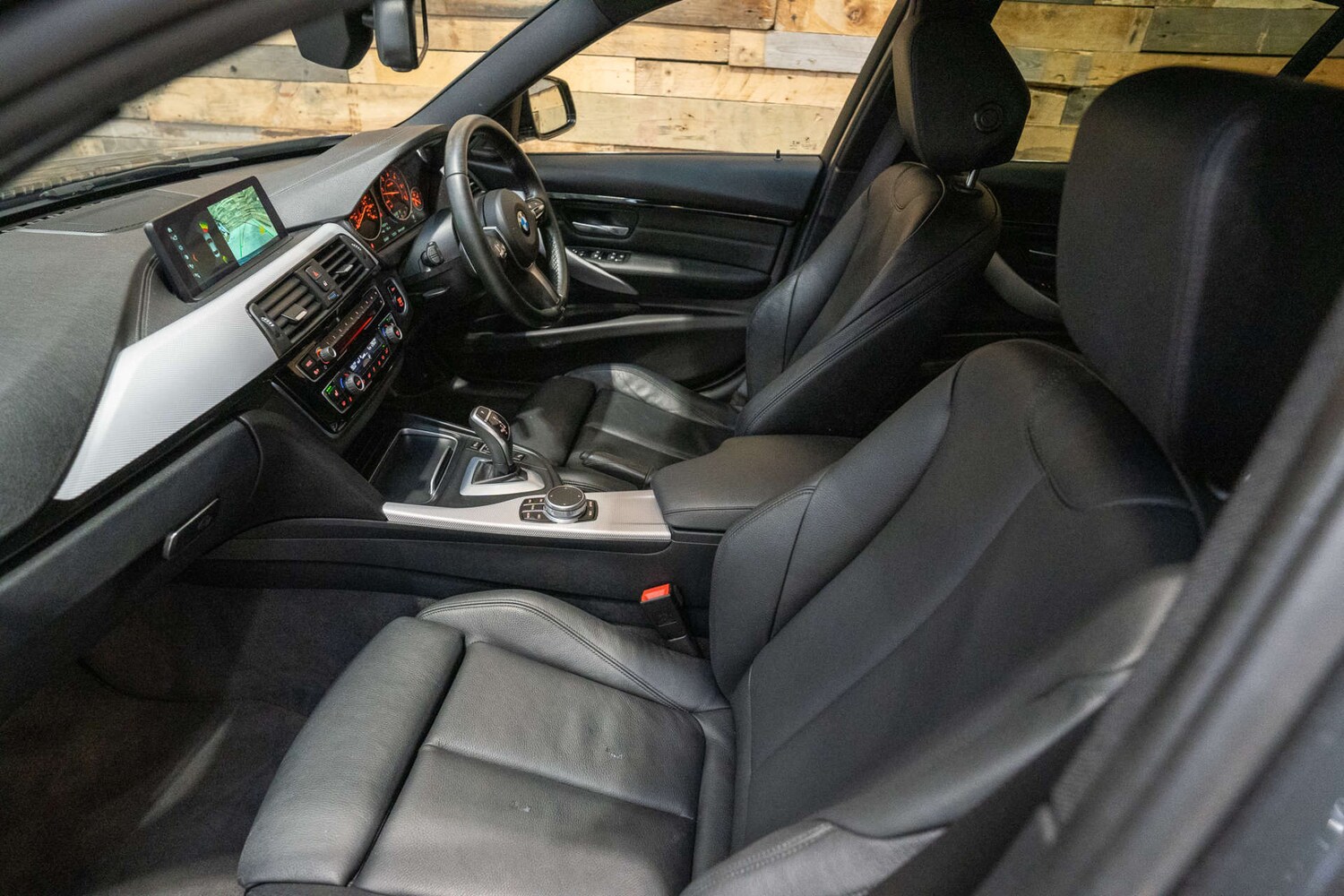 Used BMW 3 Series 2017 for sale - 76352598: Photo 34