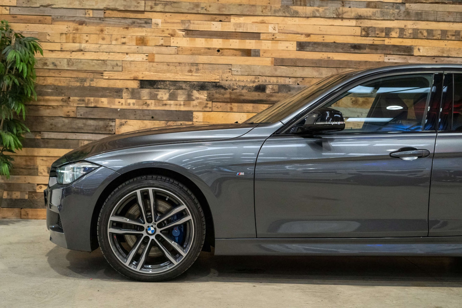 Used BMW 3 Series 2017 for sale - 76352598: Photo 6