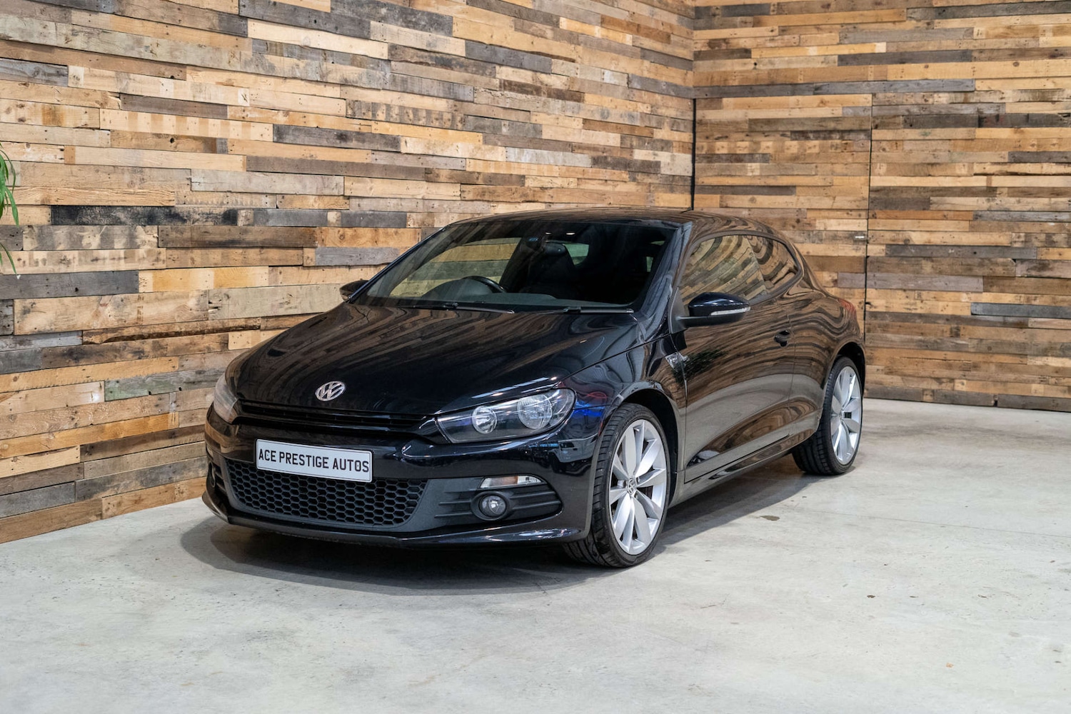 Used Volkswagen Scirocco 2013 for sale - 76618117: Photo 5