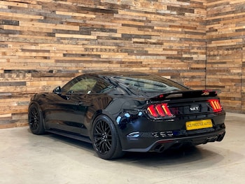 Used Ford Mustang 2016 for sale - 79372382: Photo