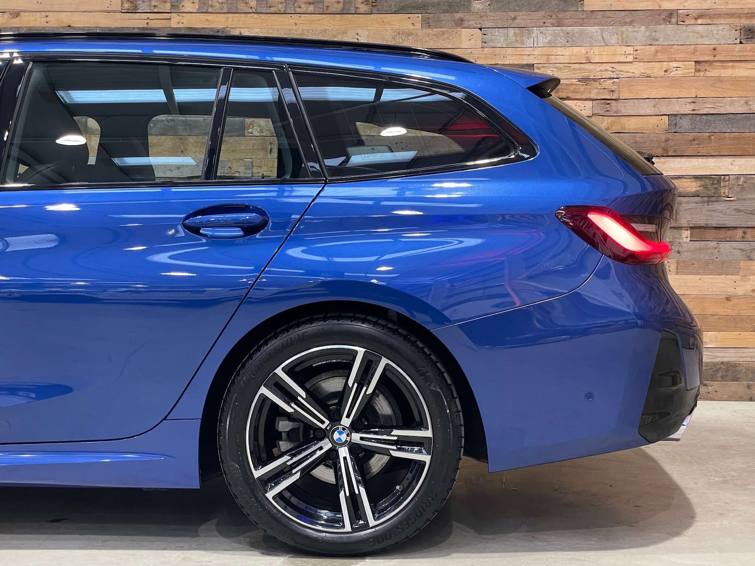 Used BMW 3 Series 2023 for sale - 77038526: Photo 10