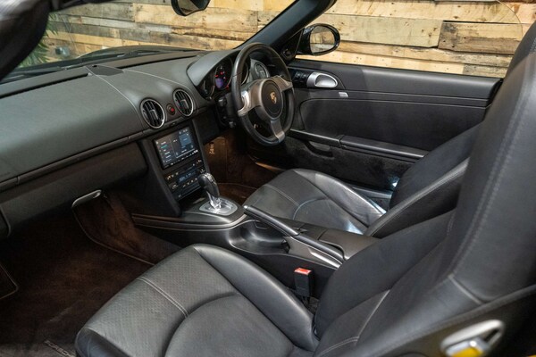 Used Porsche Boxster 2009 for sale - 76305789: Photo 31