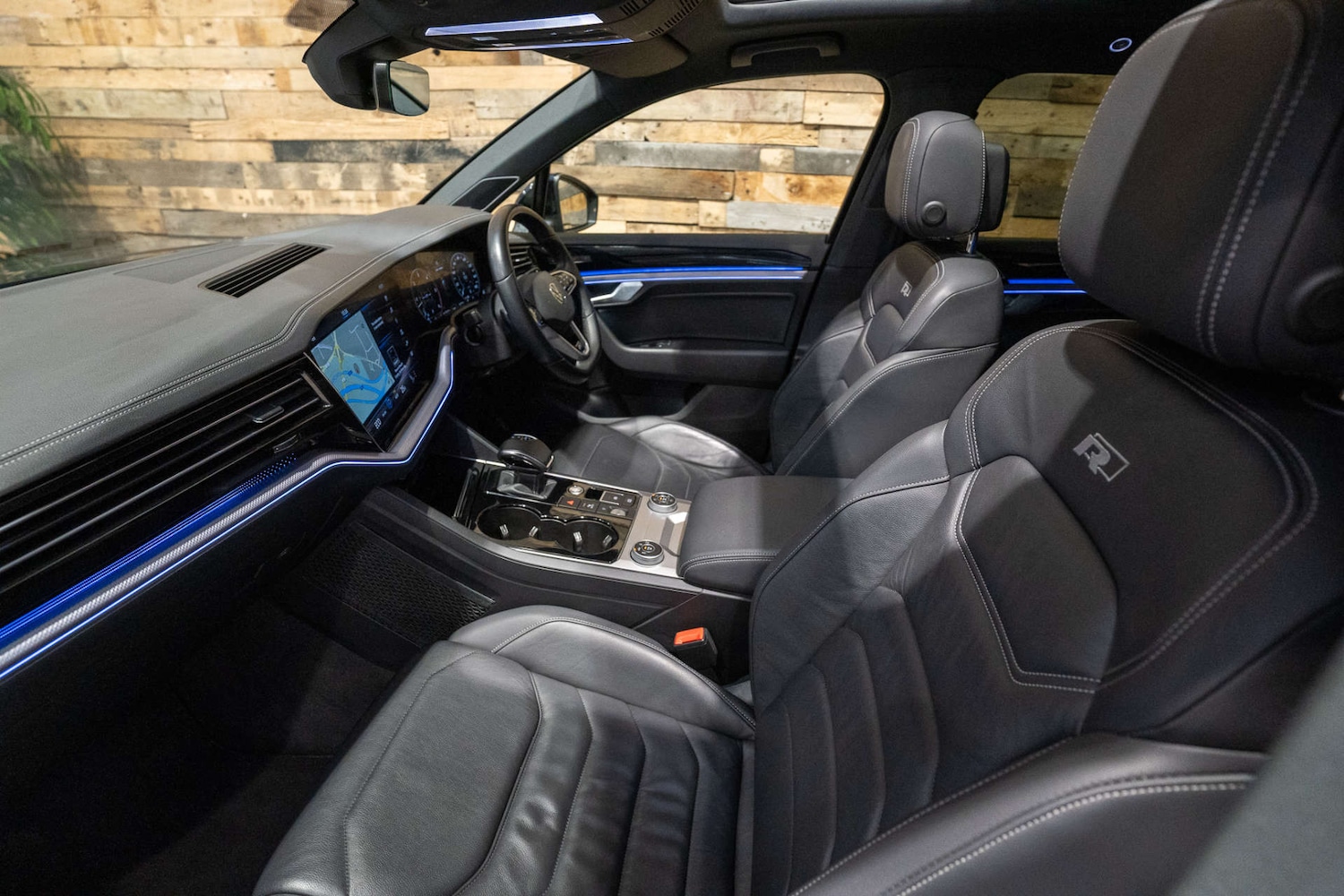 Used Volkswagen Touareg 2021 for sale - 76829989: Photo 31